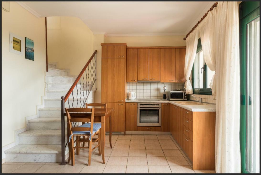 Oxana House Apartment Nea Moudania Exterior photo